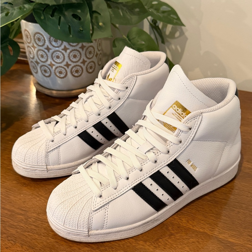 adidas White & Black High-Top Superstar Sneakers 7.5